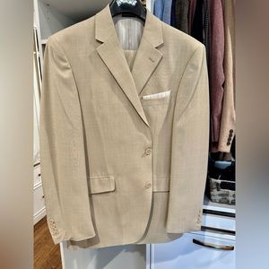 Stanford tan suit.42 L